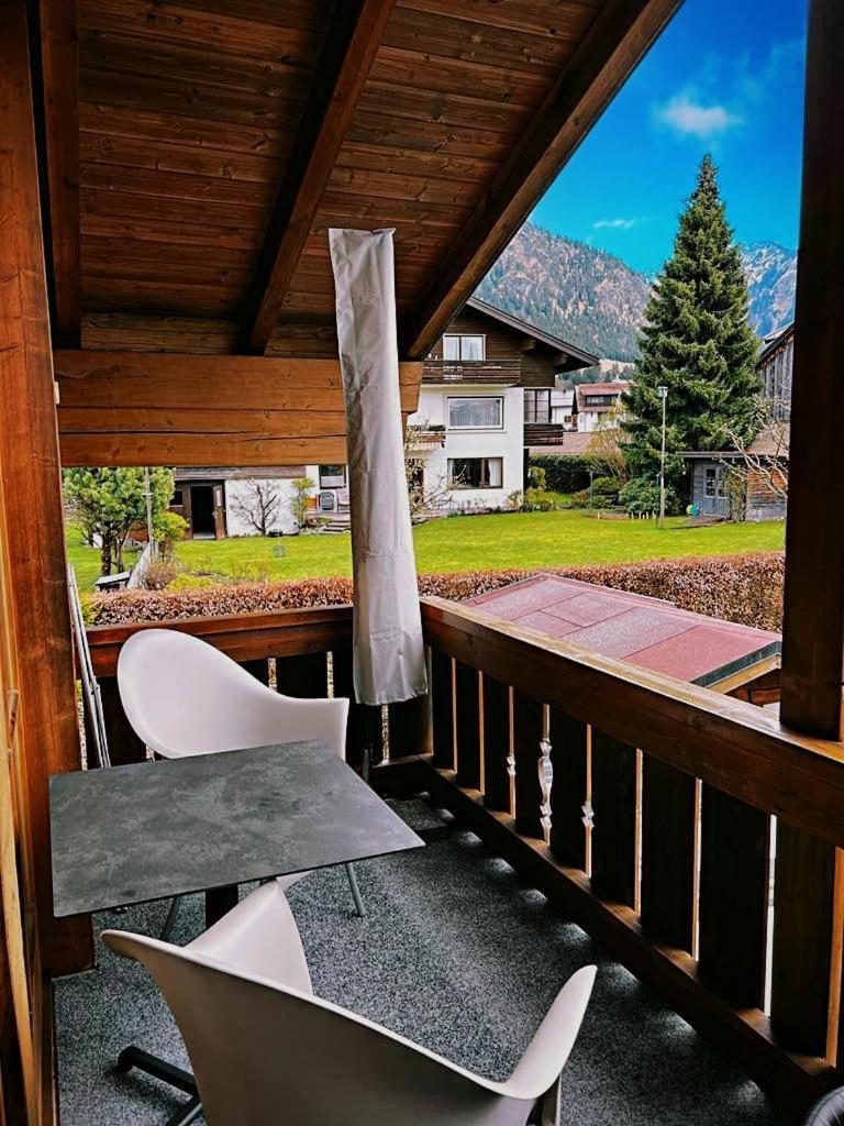 Engels Landhaus Оберстдорф Екстер'єр фото